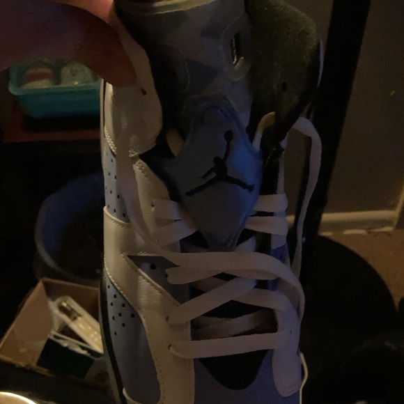 Wore maybe twice still in great condition - Picture 3 of 4